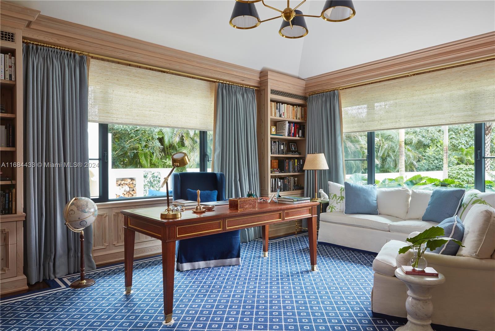 JUPITER ISLAND - Residential