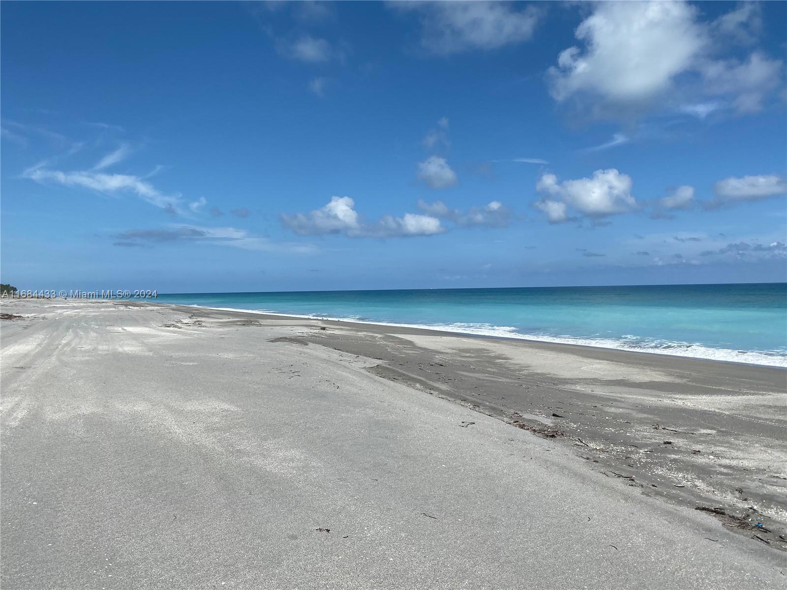 JUPITER ISLAND - Residential