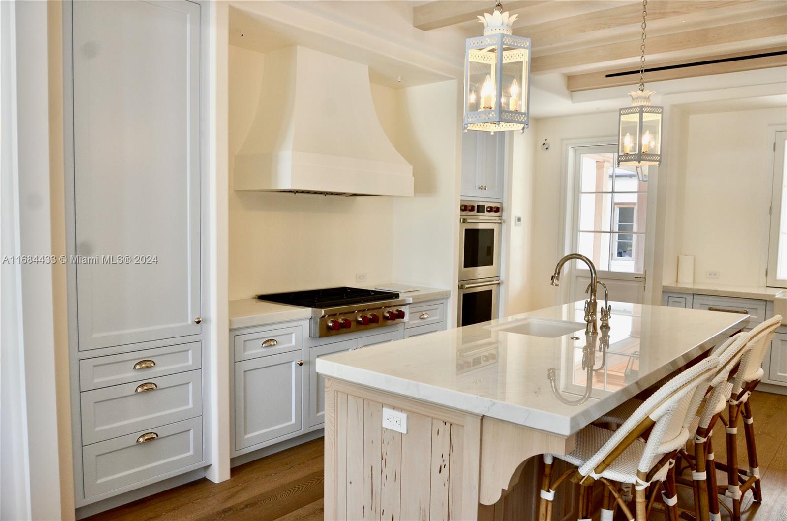 JUPITER ISLAND - Residential