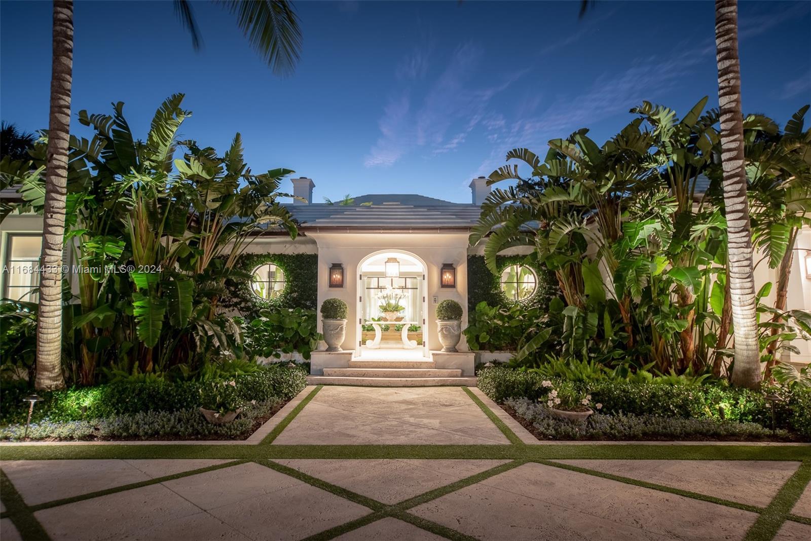 JUPITER ISLAND - Residential