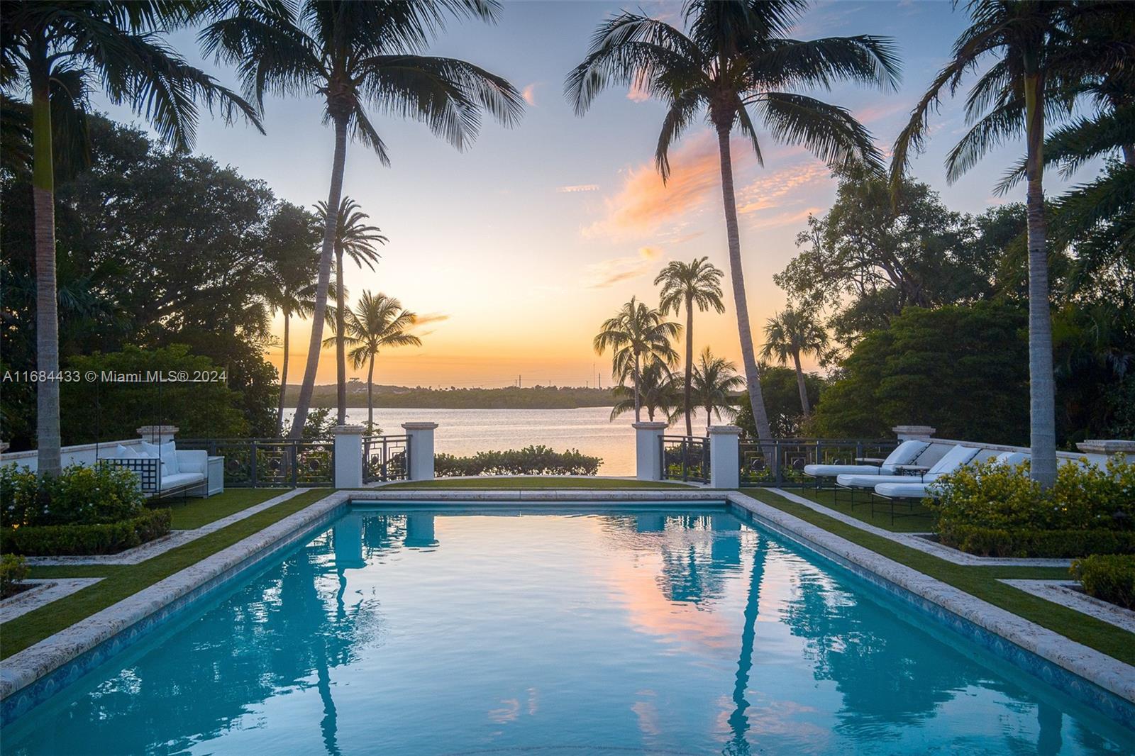 JUPITER ISLAND - Residential