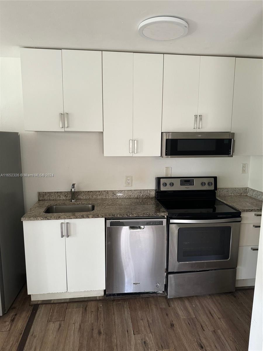Rental Property at Address Not Disclosed, Fort Lauderdale, Broward County, Florida - Bathrooms: 1  - $1,450 MO.