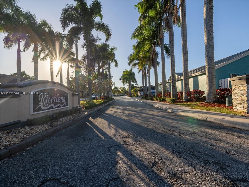 Photo of 200 W Riverbend Dr, Sunrise, FL 33326 (MLS # A11955744)