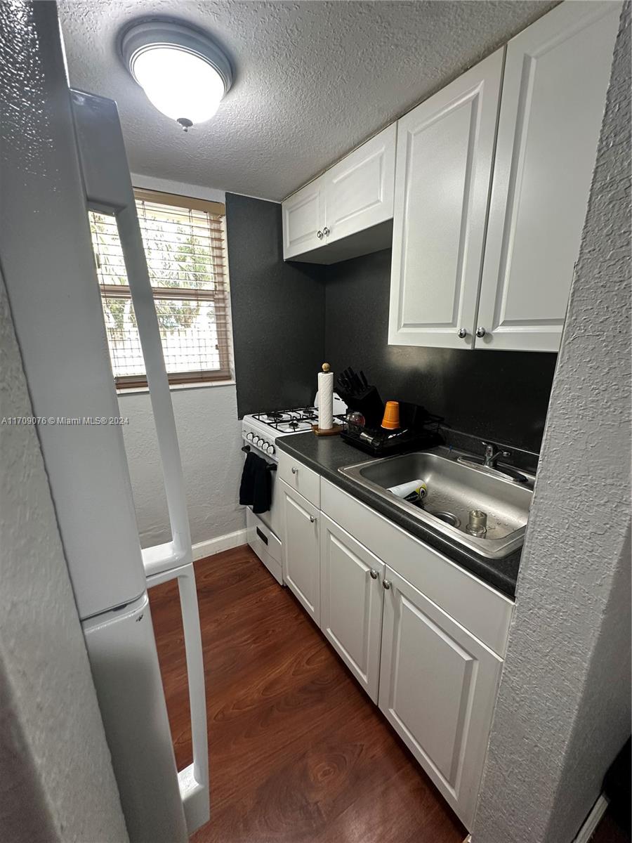 241 S Royal Poinciana Blvd 116