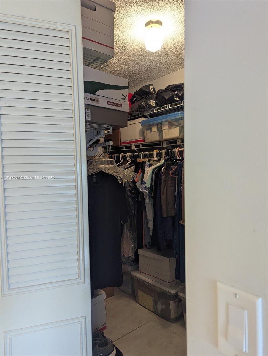 WILSHIRE CONDO - Residential