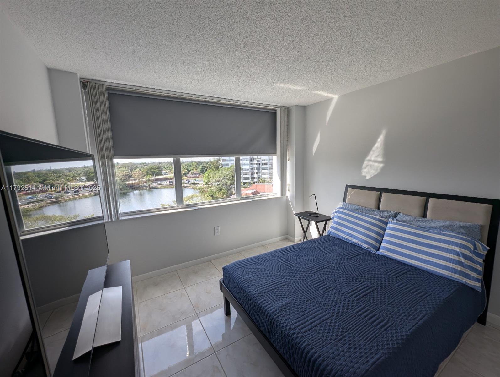 WILSHIRE CONDO - Residential