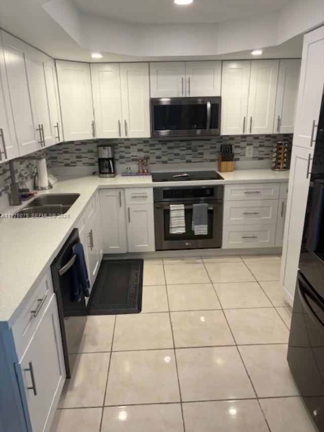 9273 Collins Ave 407