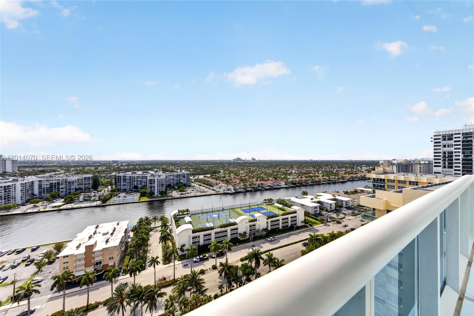 2711 HOLLYWOOD BEACH COND - Residential
