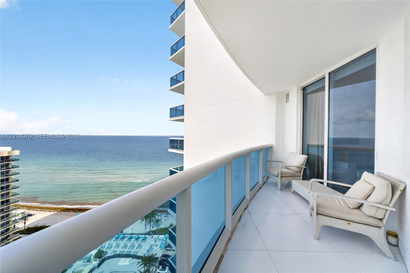 2711 HOLLYWOOD BEACH COND - Residential