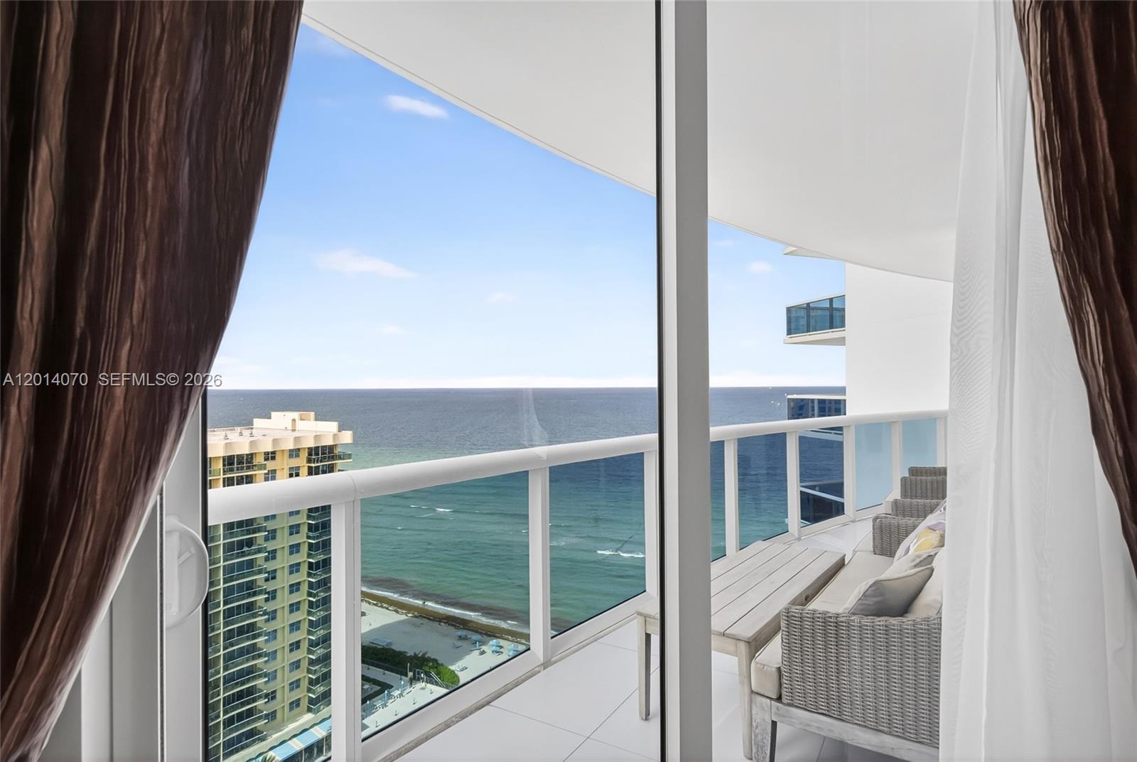 2711 HOLLYWOOD BEACH COND - Residential