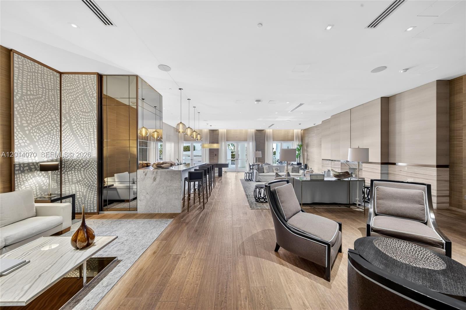 2711 HOLLYWOOD BEACH COND - Residential