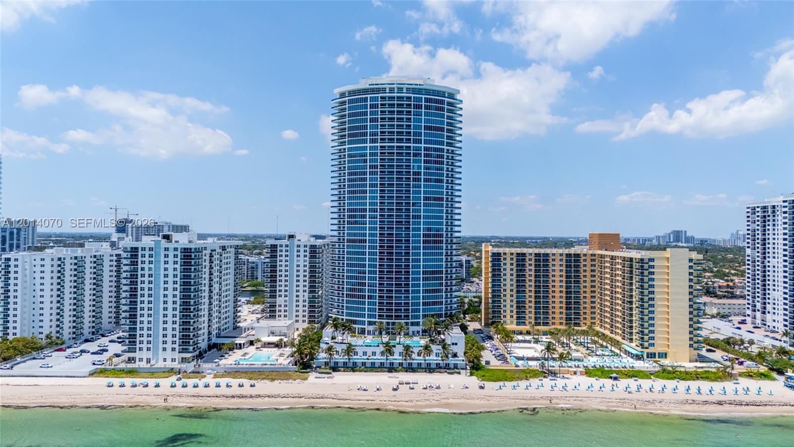2711 HOLLYWOOD BEACH COND - Residential