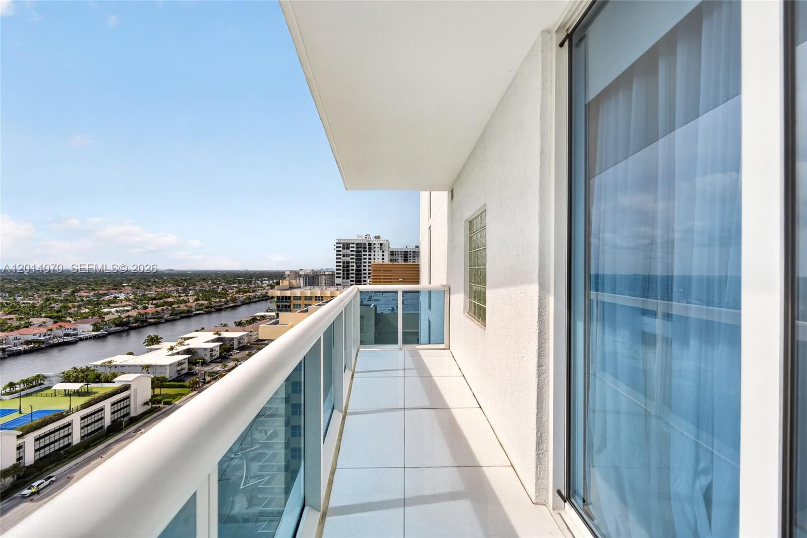 2711 HOLLYWOOD BEACH COND - Residential
