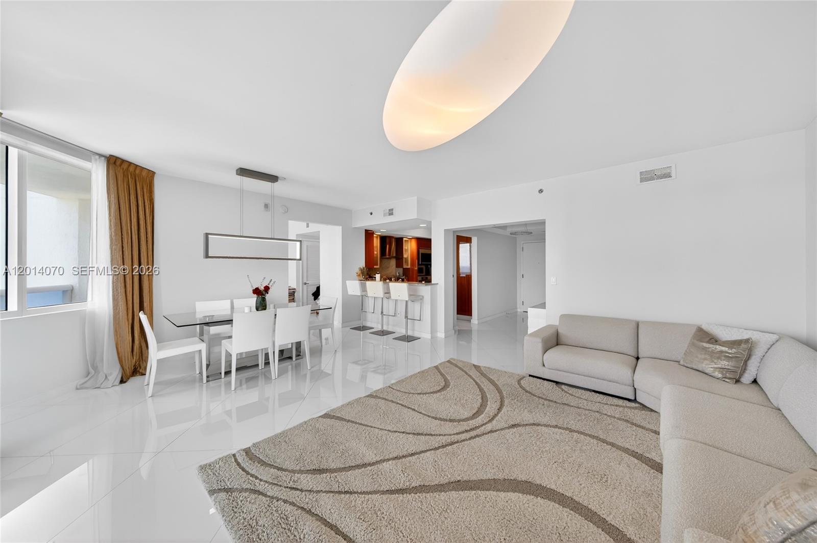 2711 HOLLYWOOD BEACH COND - Residential