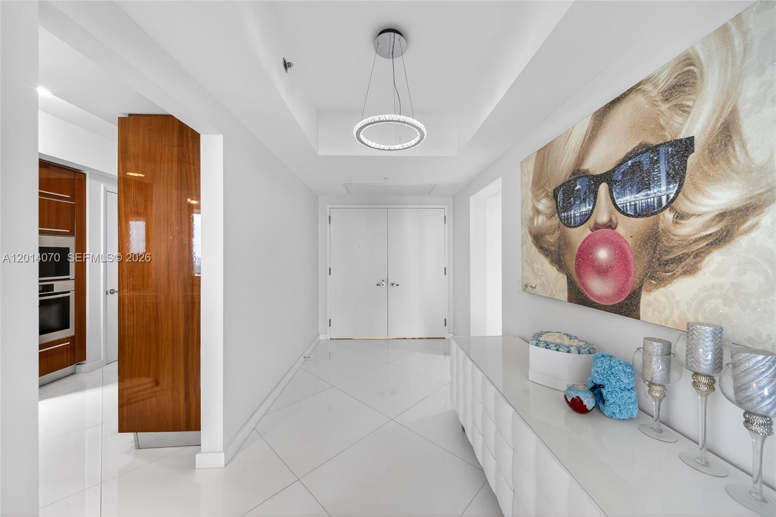 2711 HOLLYWOOD BEACH COND - Residential