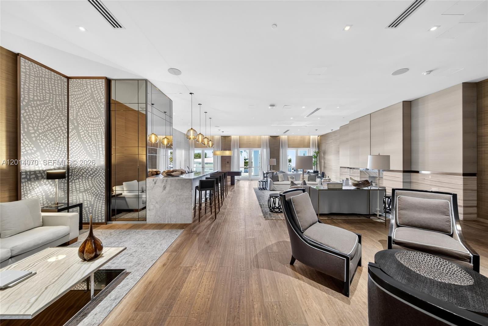 2711 HOLLYWOOD BEACH COND - Residential