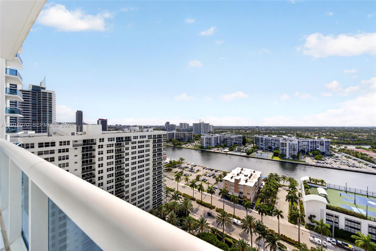 2711 HOLLYWOOD BEACH COND - Residential