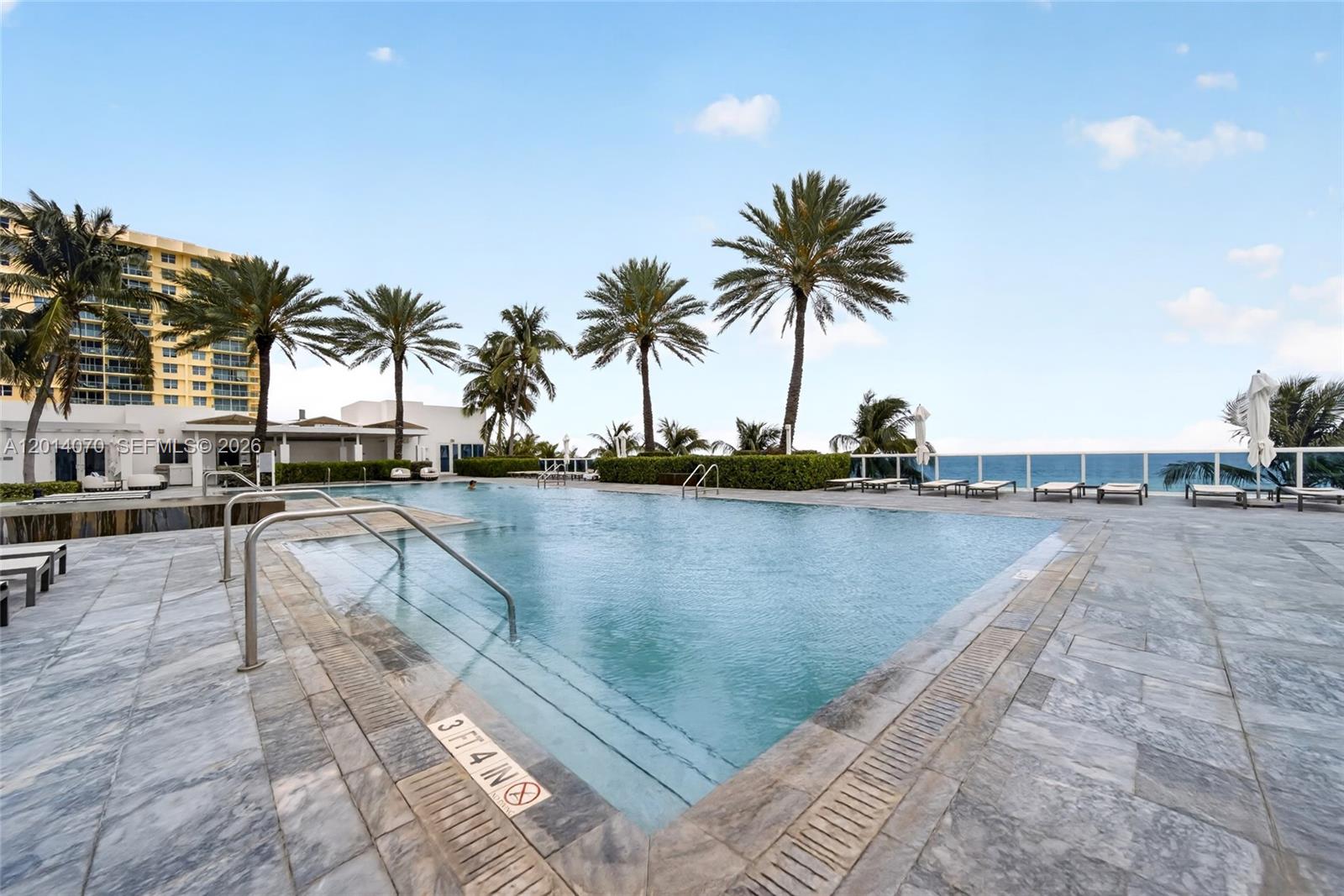 2711 HOLLYWOOD BEACH COND - Residential