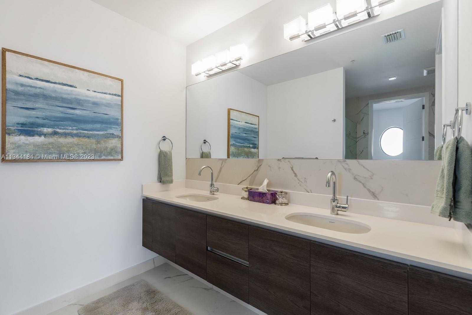 MERRICK MANOR CONDO - Residential