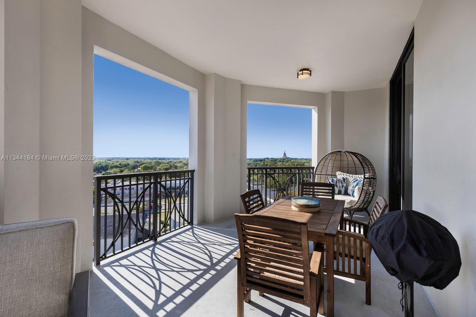 MERRICK MANOR CONDO - Residential