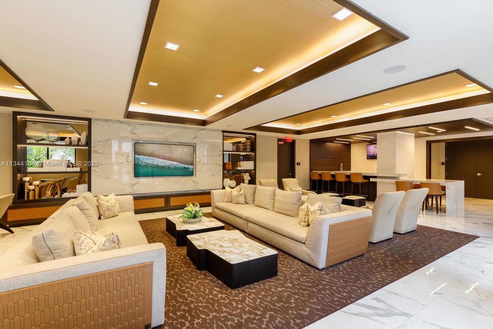 MERRICK MANOR CONDO - Residential