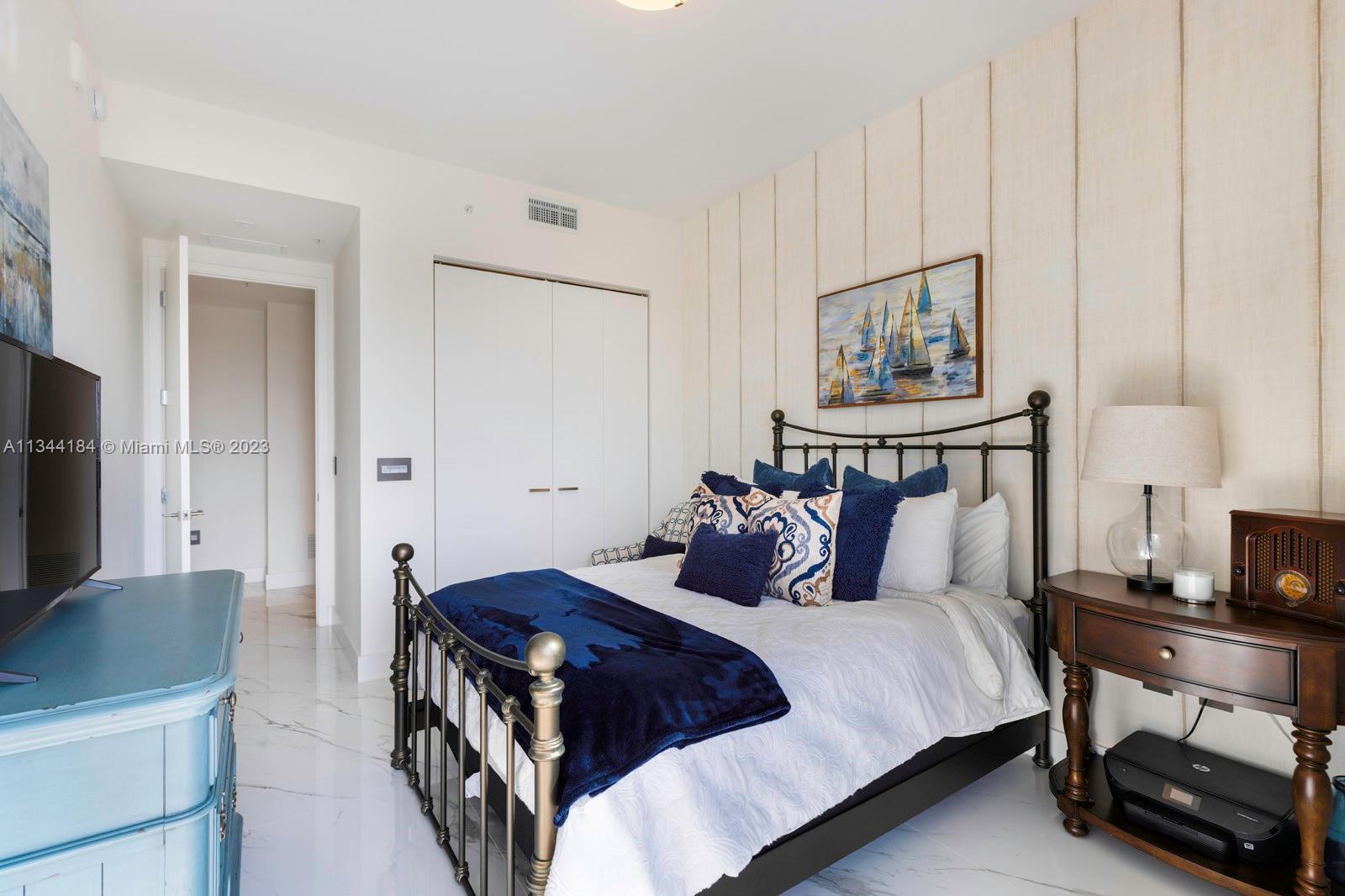 MERRICK MANOR CONDO - Residential