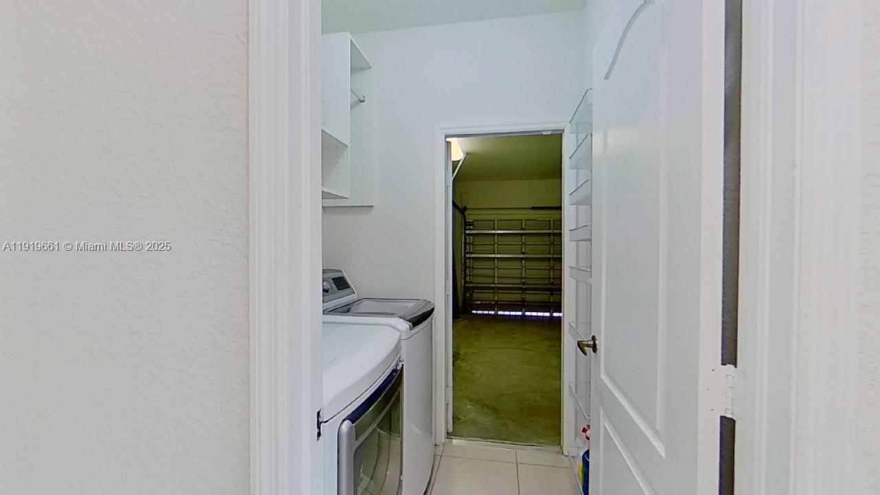 DORAL ISLES NORTH SEC ONE - Residential Lease