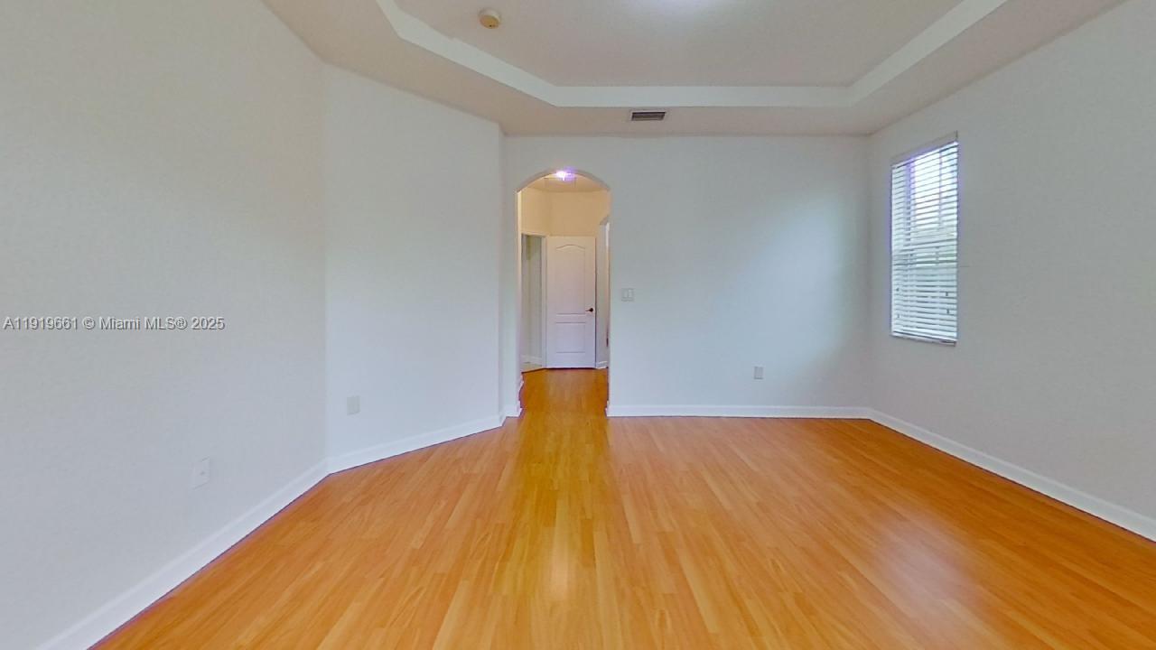 DORAL ISLES NORTH SEC ONE - Residential Lease