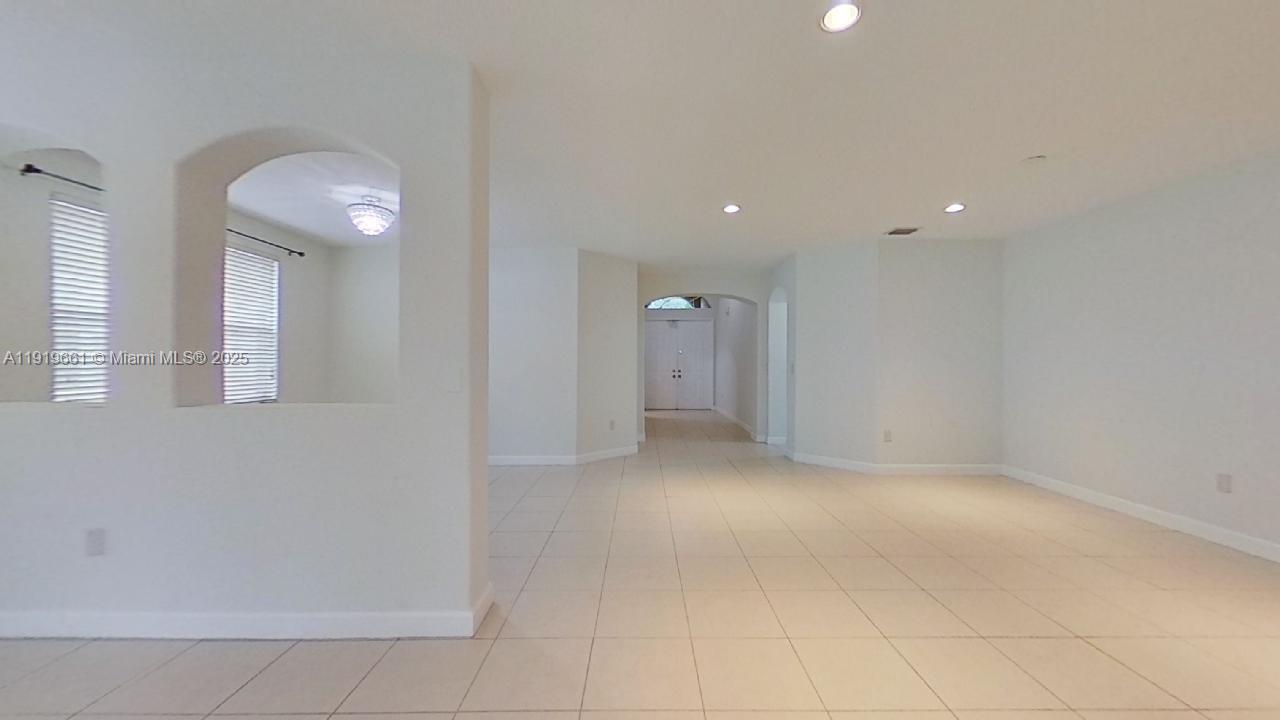 DORAL ISLES NORTH SEC ONE - Residential Lease