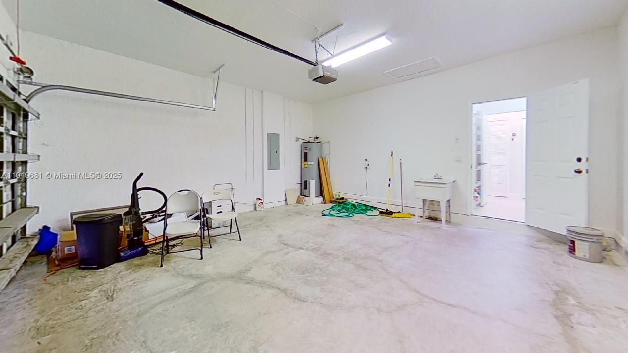 DORAL ISLES NORTH SEC ONE - Residential Lease