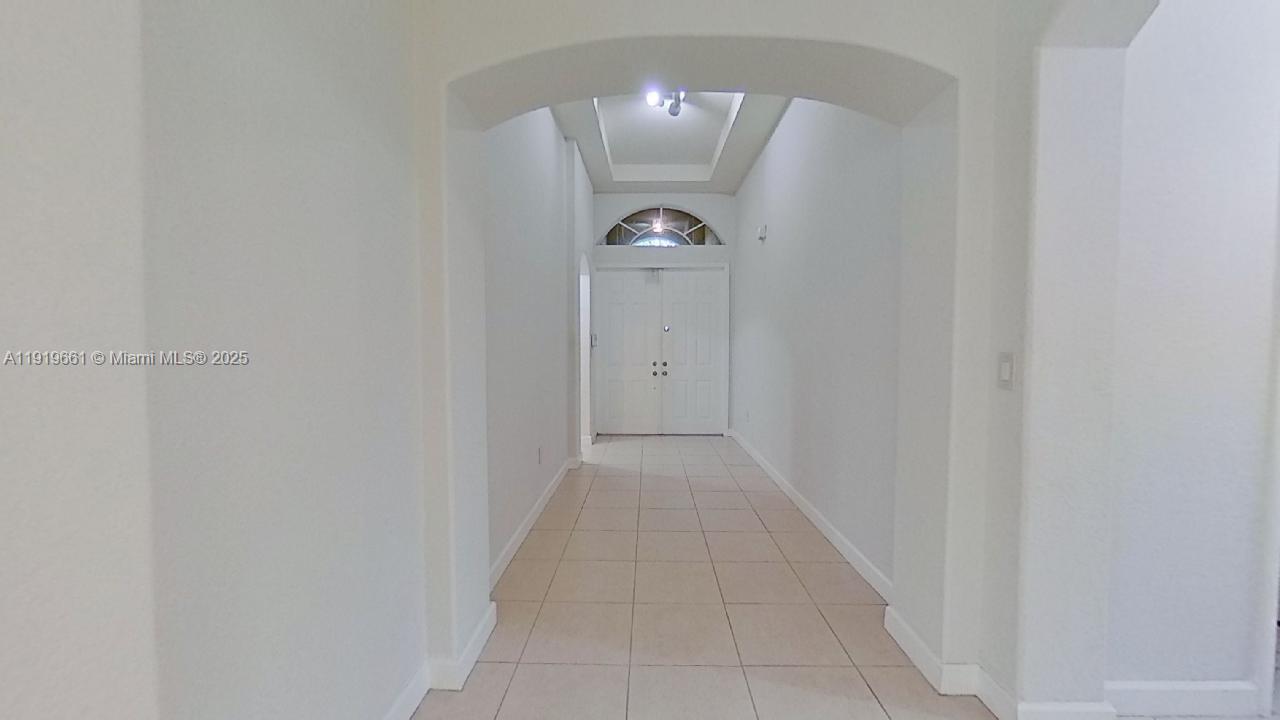 DORAL ISLES NORTH SEC ONE - Residential Lease