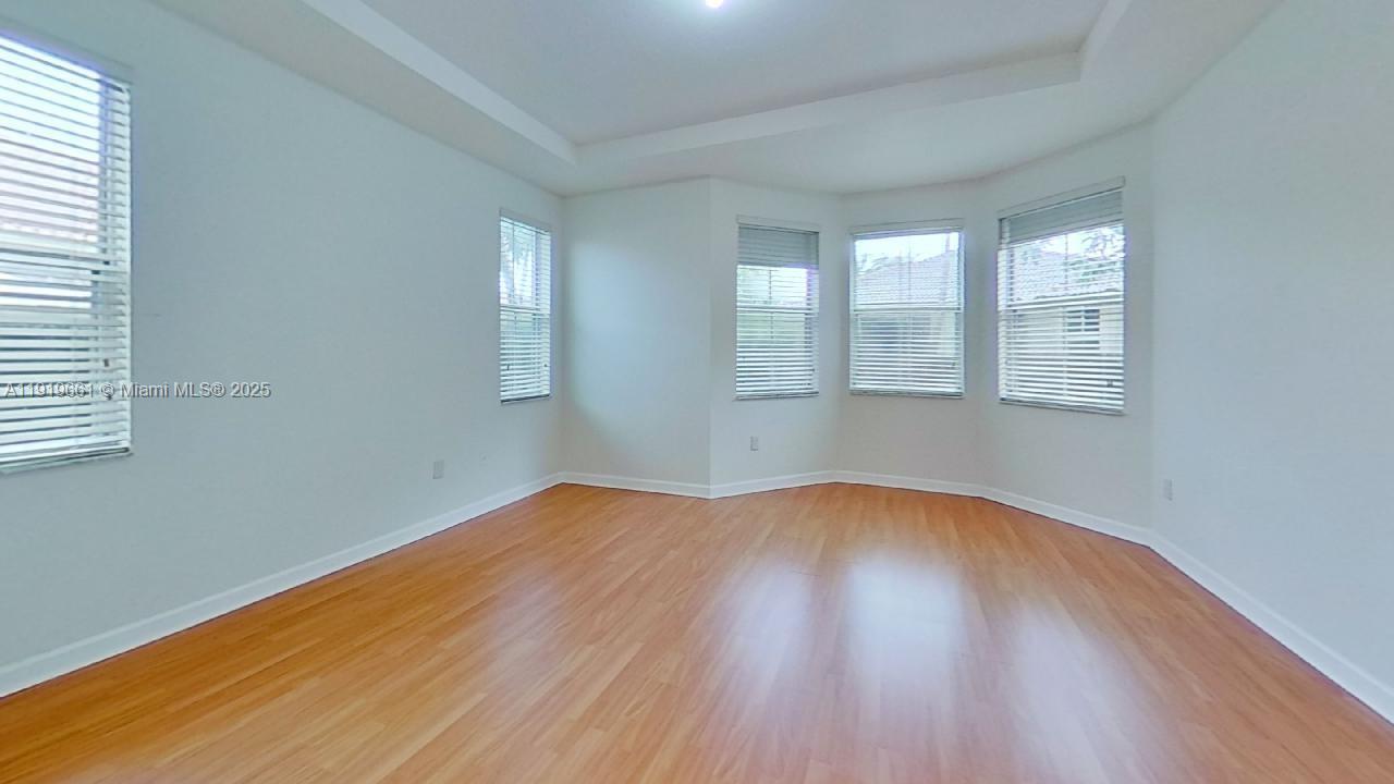 DORAL ISLES NORTH SEC ONE - Residential Lease