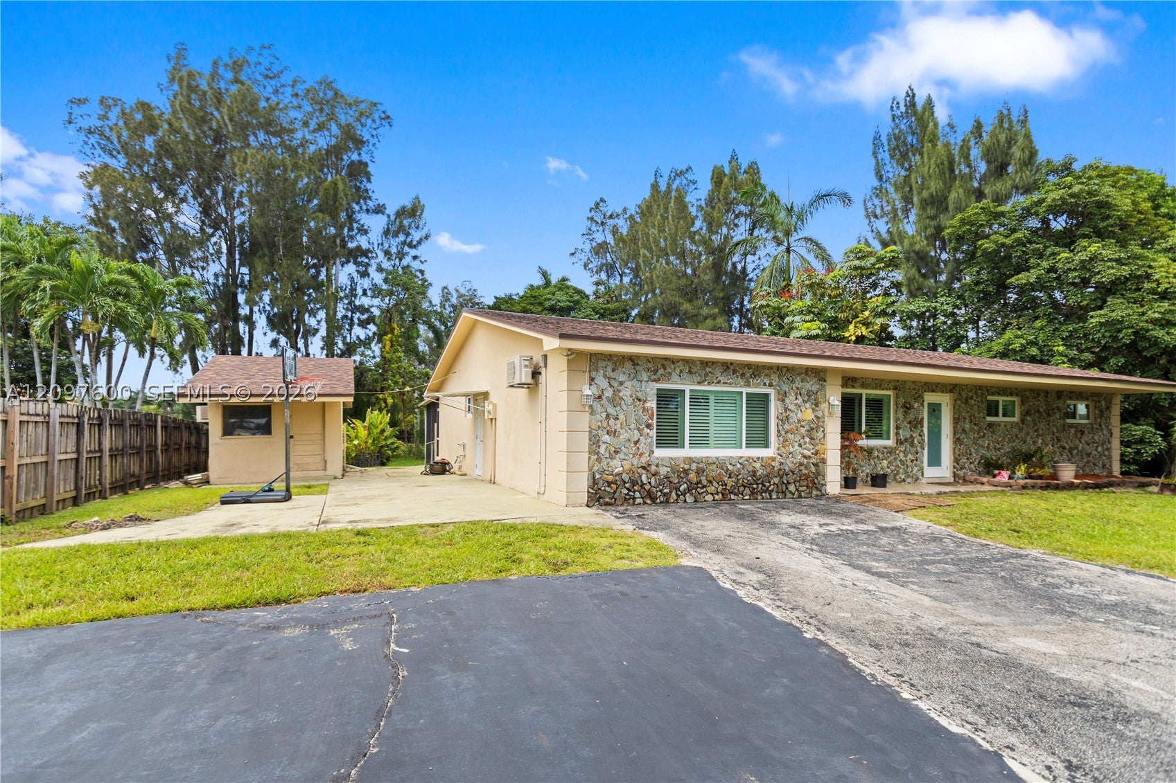View photos, virtual tours, details... 4801 SW 59th Ter