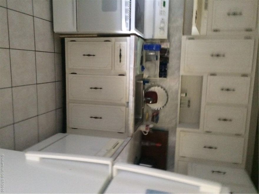 PRICED TO SELL*******Beautiful clean, very well kept condo in a GREAT LOCATION close to Beaches, Aventura Mall, all shops and synagogues and much more! could be your sweet home or vacation resort. very easy to show. LOW maintenance, 55 years and older, can not be rented.