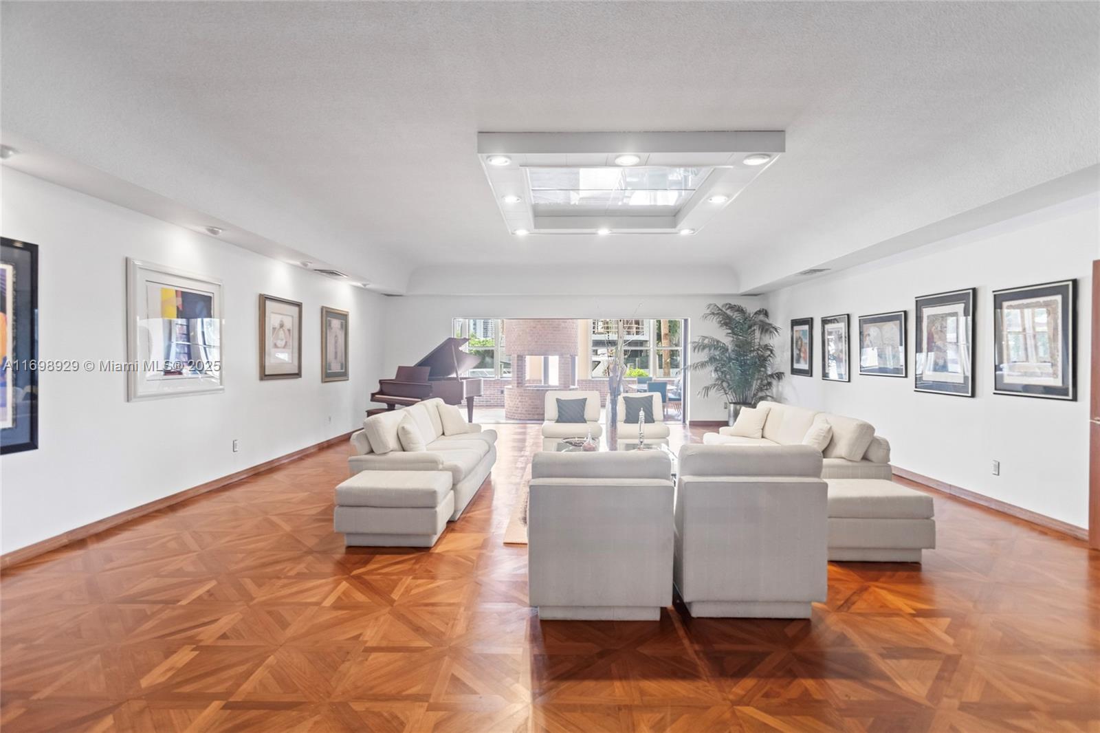 SAN SOUCI ESTATES - Residential