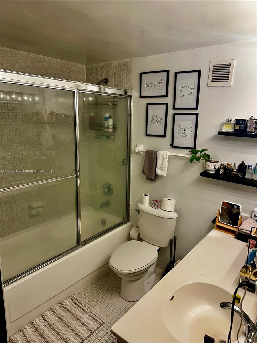 MIRADOR 1200 CONDO - Residential Lease