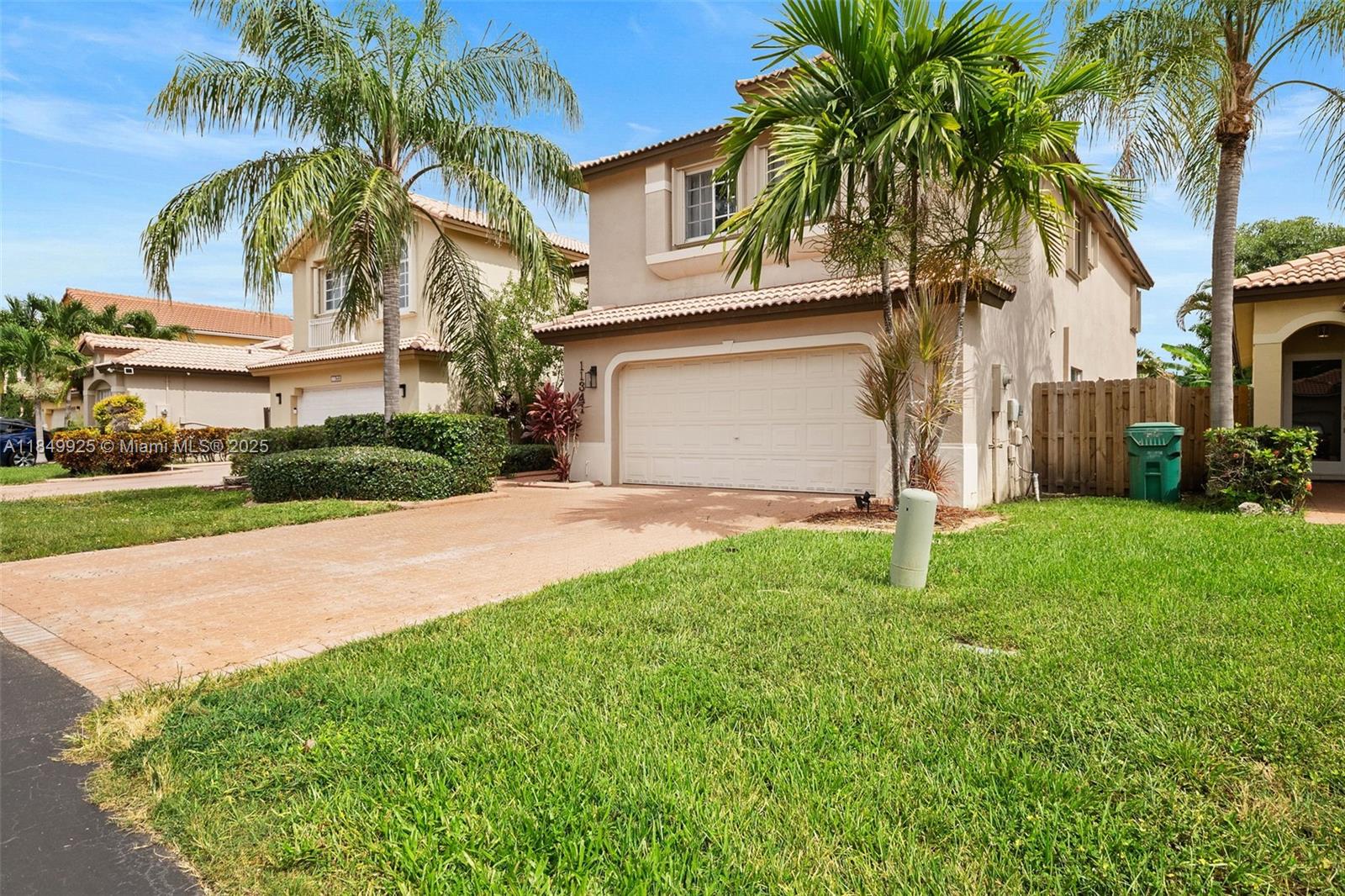 WELCOME HOME to this Beautifully updated 4 bedroom, 2 1/2 bath, 2 car garage Single Family Home located in the very desirable & gated community of Doral Landings East. Grand foyer & spacious living area featuring cathedral ceilings, porcelain tile & loads of natural light. Large open-concept kitchen w/ SS app, granite counters & plenty of room for entertaining.
Office/den/5th bedroom.
New Luxury Vinyl Plank floors throughout the upstairs. Impressive Master Suite w/fully remodeled en-suite bathroom, large shower, soaking tub & walk-in closets.
Large backyard w/covered patio & lush green spaces perfect for family gatherings/BBQ. Room for a pool.
Peaceful & Gated community featuring 24/7 security, private clubhouse & pool. A+ Schools, Golf, Restaurants, Shopping, Parks, & more…