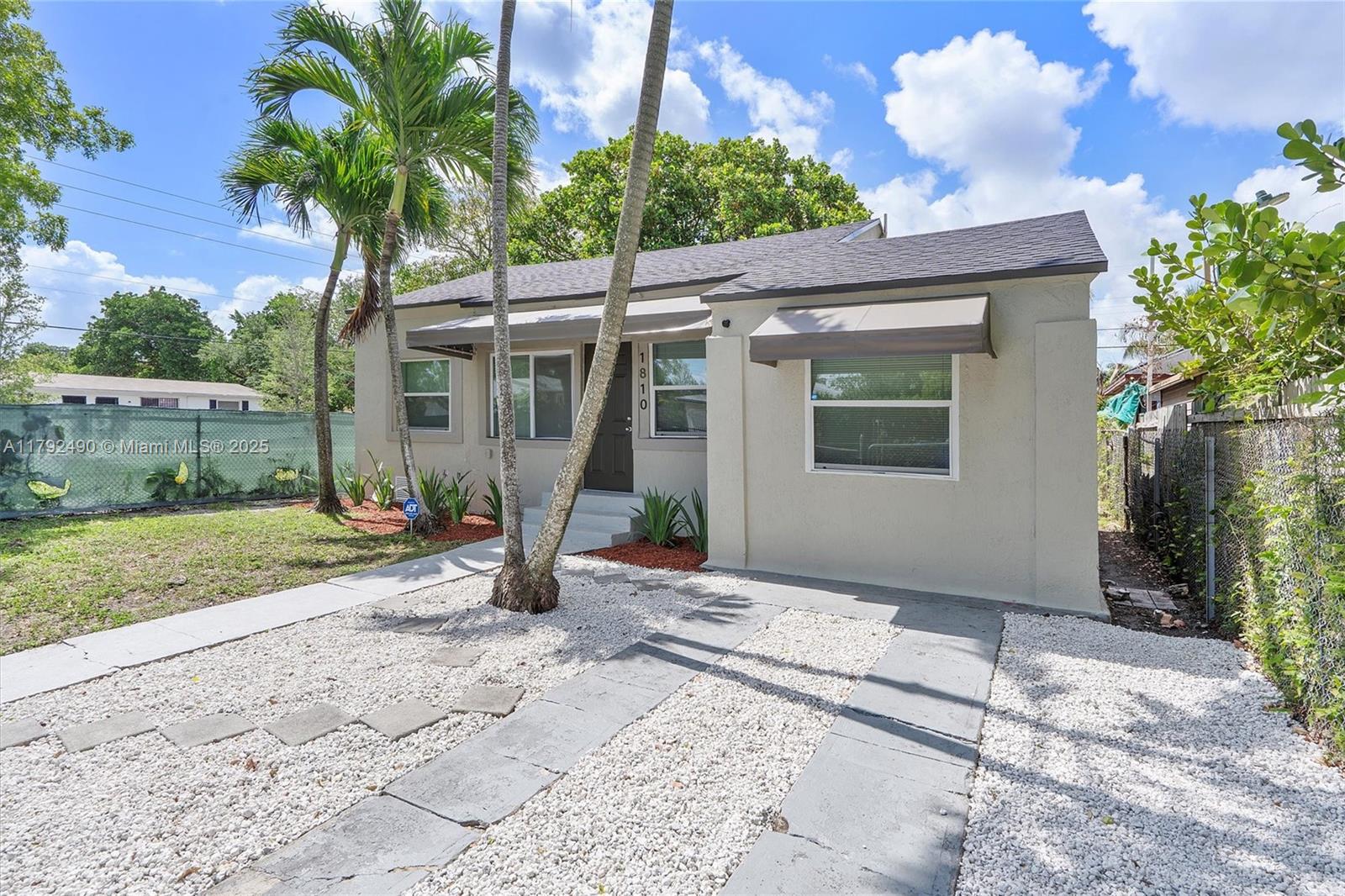 1810 NW 47th St