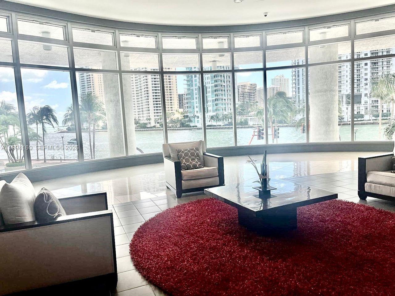 MET 1 CONDO - Residential