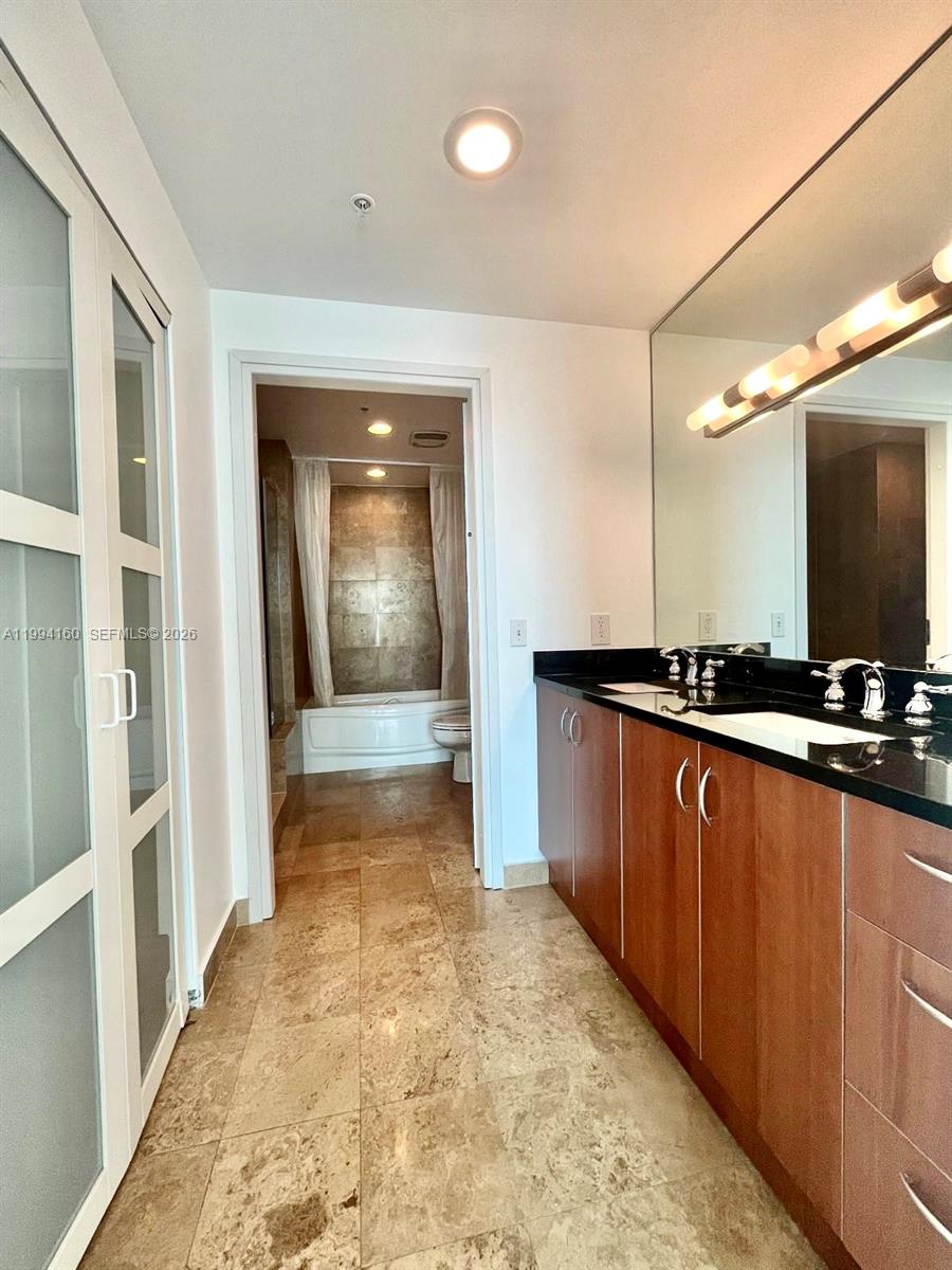 MET 1 CONDO - Residential