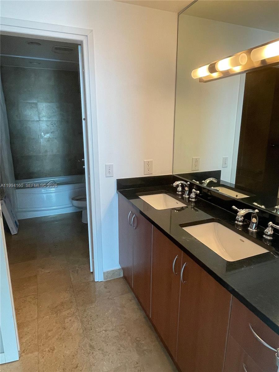 MET 1 CONDO - Residential