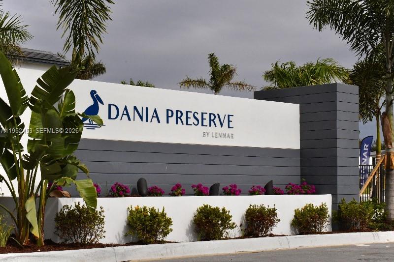 DANIA PRESERVE - Residential Lease