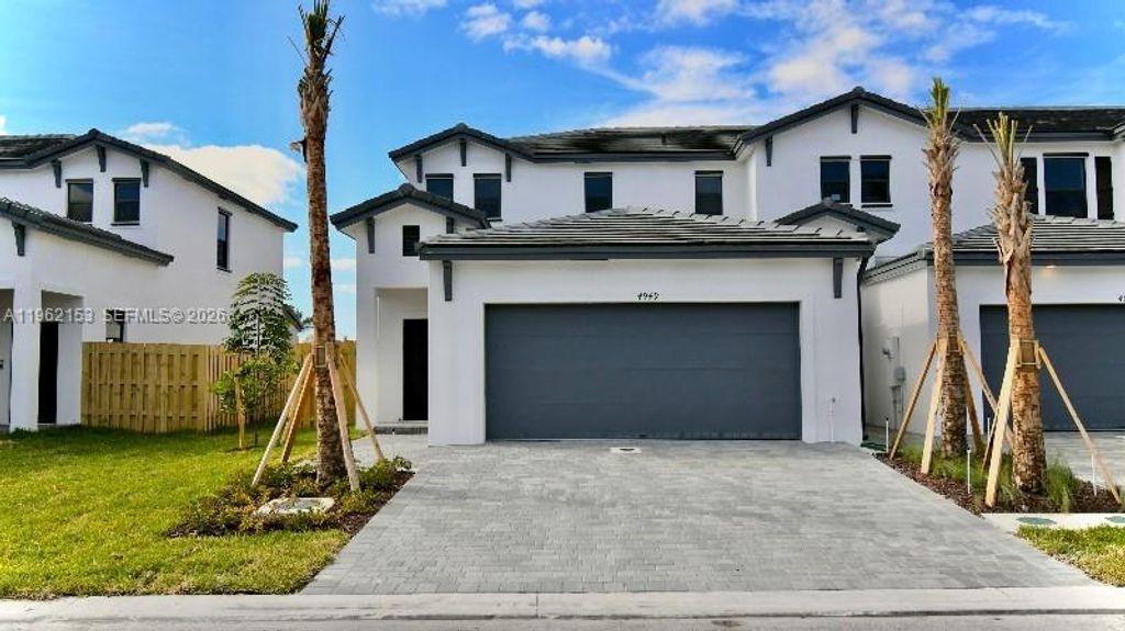 Photo of 4949 Peacock Way #5838, Dania Beach, FL 33312 (MLS # A11962153)