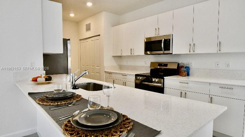 DANIA PRESERVE - Residential Lease