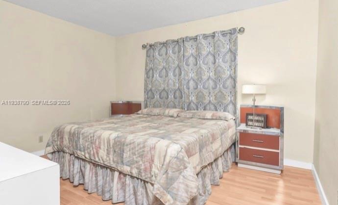 MEADOWBROOK LAKES CONDO - Residential