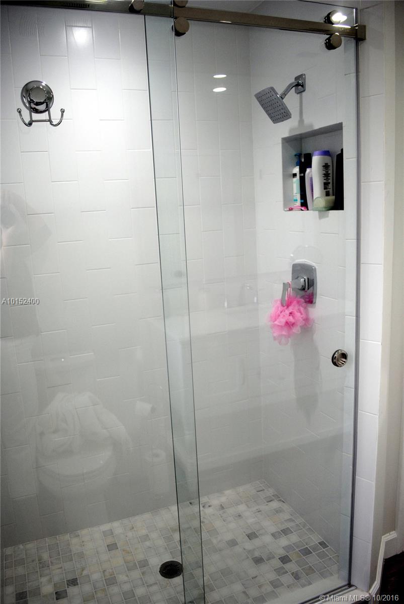 Old Cutler Cove Sec 01 - Residential