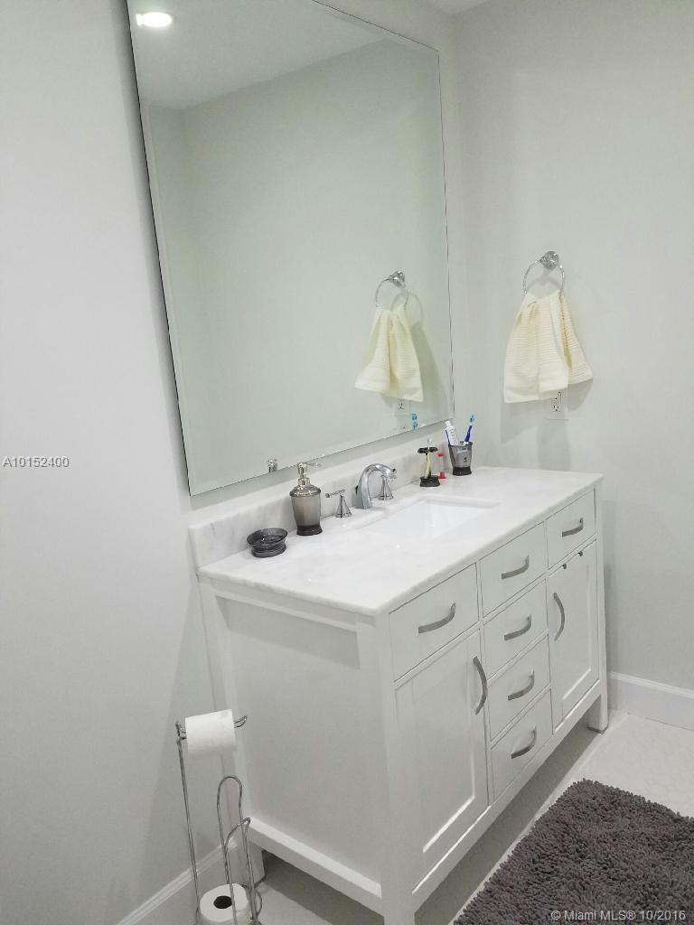 Old Cutler Cove Sec 01 - Residential