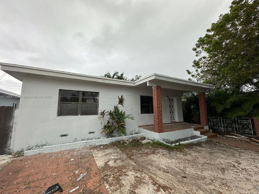 Centrally located. Near the Miami Marlin stadium. Great investment opportunity. If you are in the market looking to refurbish a property, this is the one. Please, see the seller disclosure attached herein.
