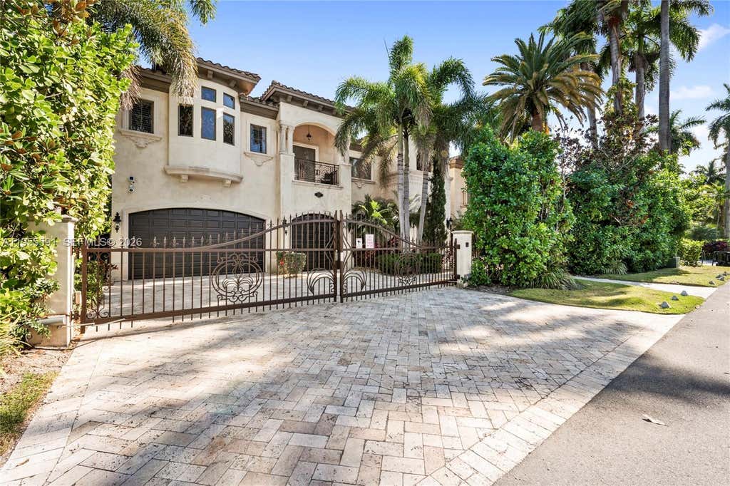 Photo of 510 San Marco Dr #-, Fort Lauderdale, FL 33301 (MLS # A11955591)