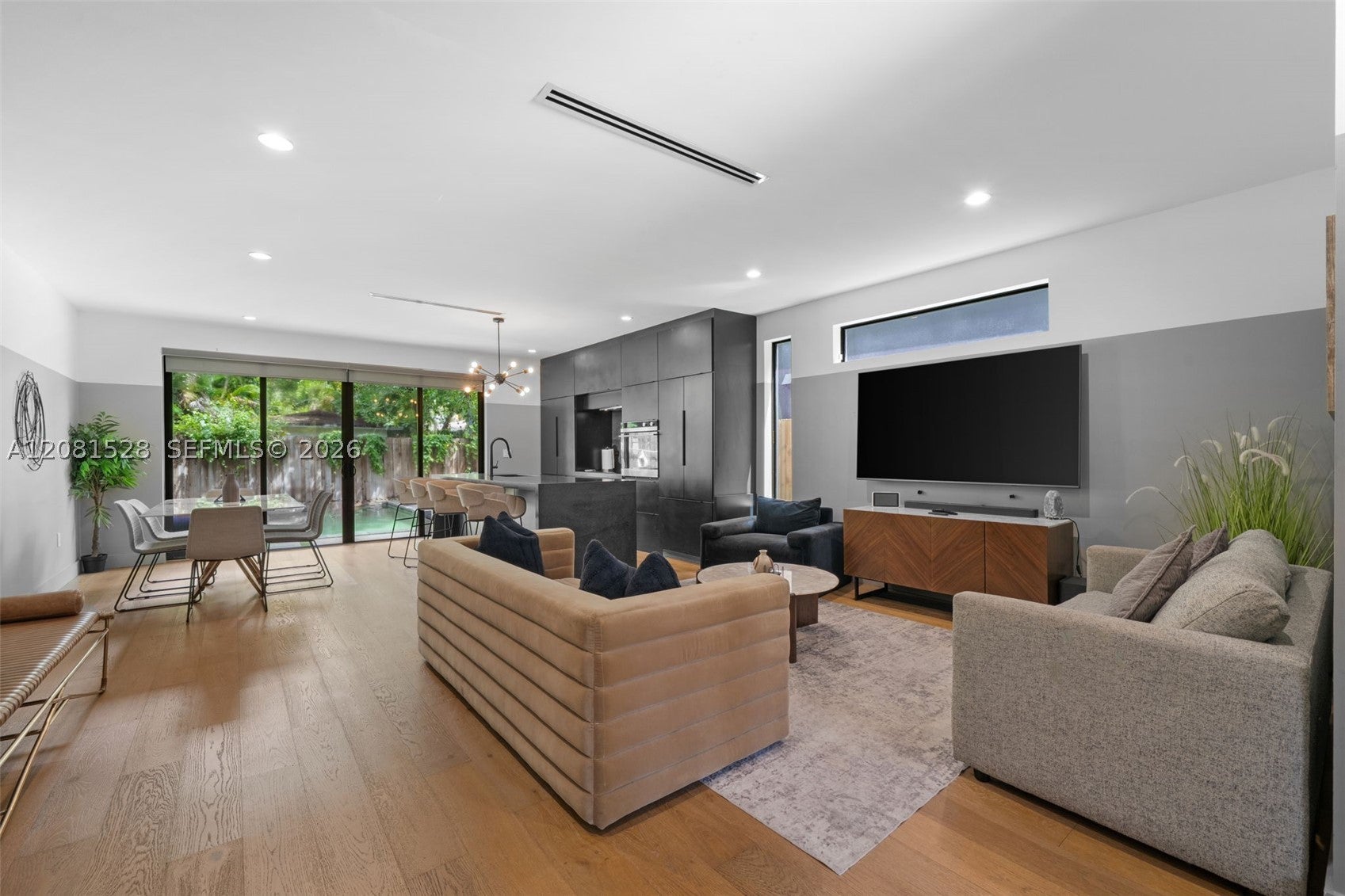 View photos, virtual tours, details... 257 NW 39th St 257